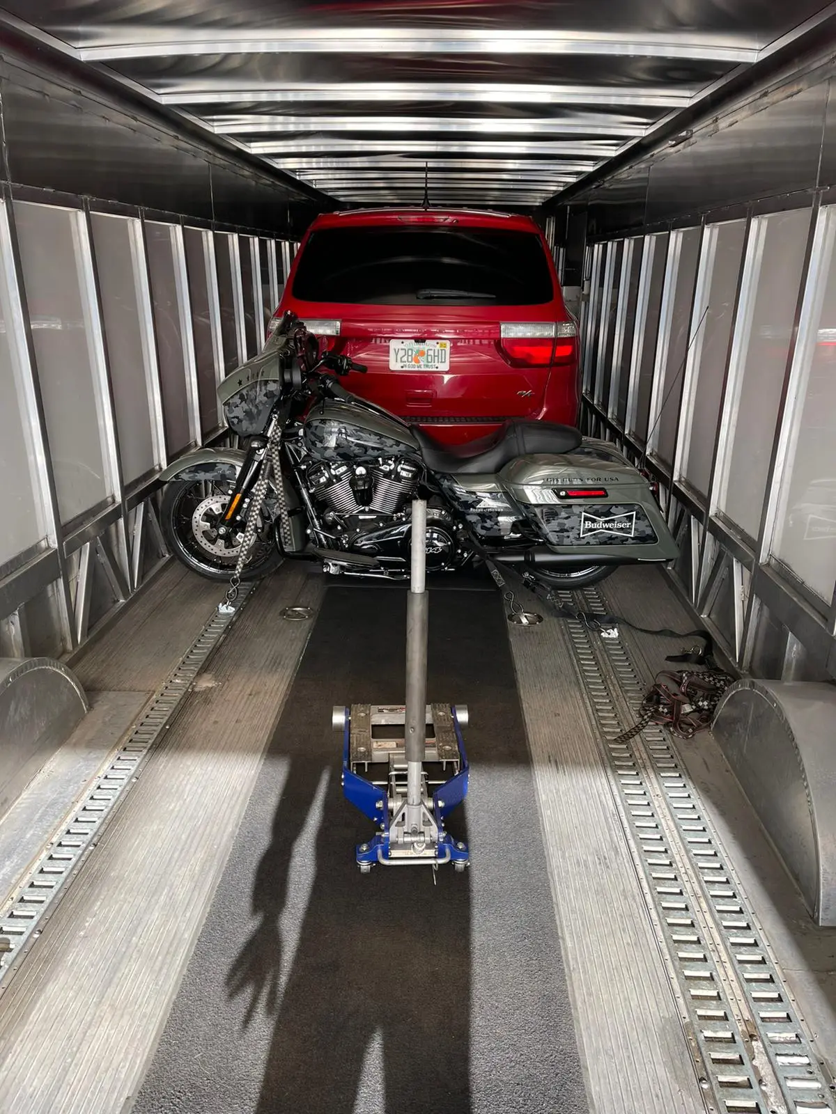 MoveVocity Transport Enclosed Car, SUV and Motorcycle Shipping Service